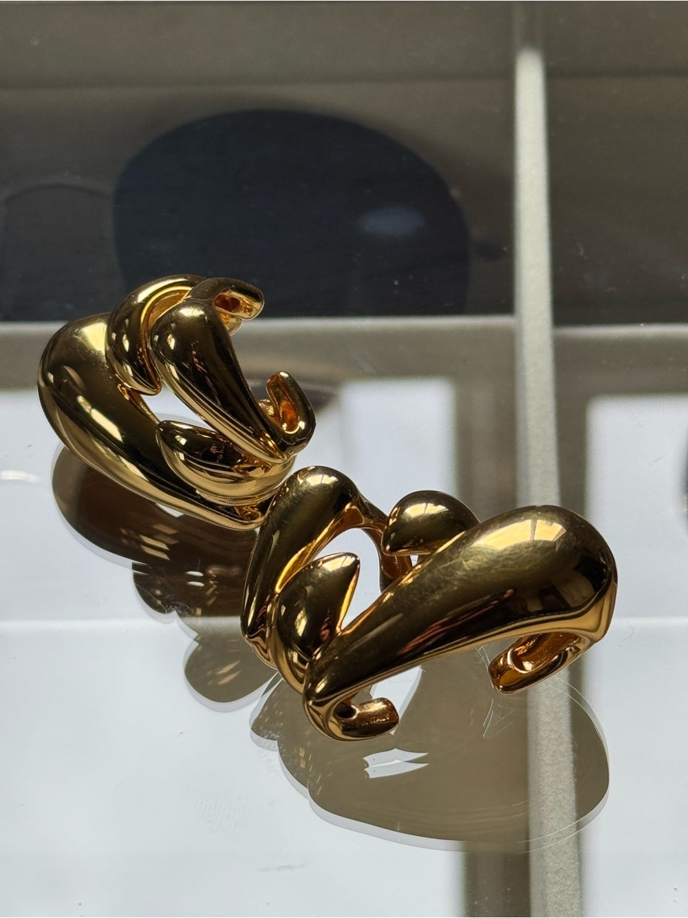 Givenchy Feline Golden Ear Cuff Earrings - Picture 7 of 9
